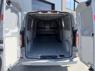 Ford E-Transit Custom 2026 - 340 L2H1 Limited 71kWh 218pk - 370KM WLTP - AGR Bestuurdersstoel - ACC - B&O - Navi - Stoel/Stuurverwarming - 360 Camera - Blindspot - Rijklaar afbeelding 3 miniatuur