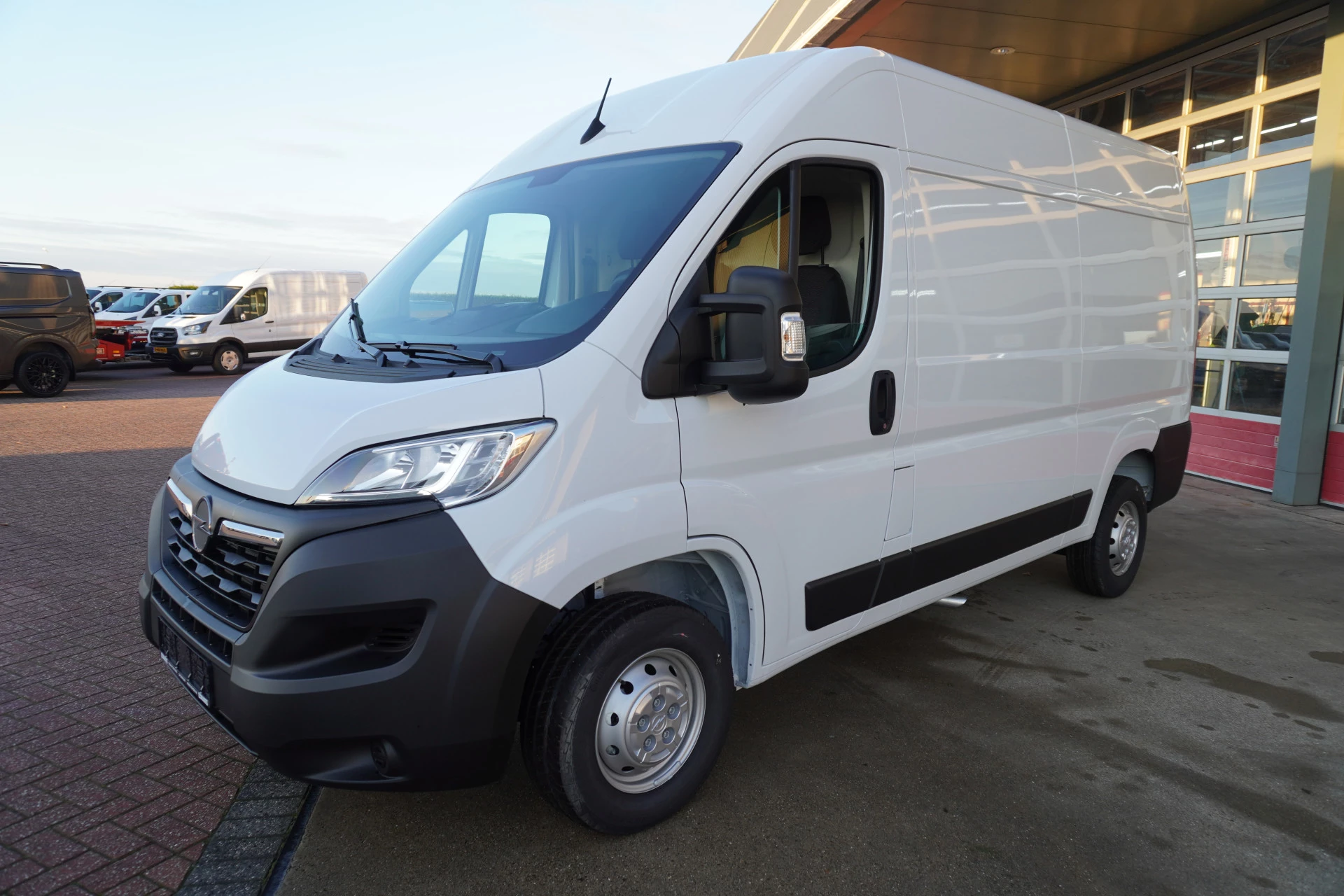 Opel Movano 2024 - 2.2D 140PK L2H2 obrázek 9