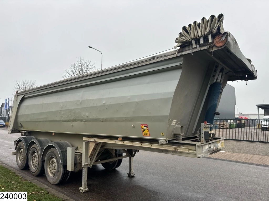 Stas 2010 - kipper Lift axle image 8
