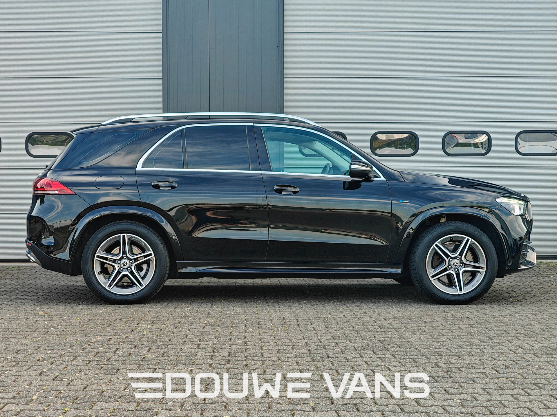 Mercedes-Benz GLE 2021 - 350e 4Matic Trekhaak AMG Leder Panorama afbeelding 3