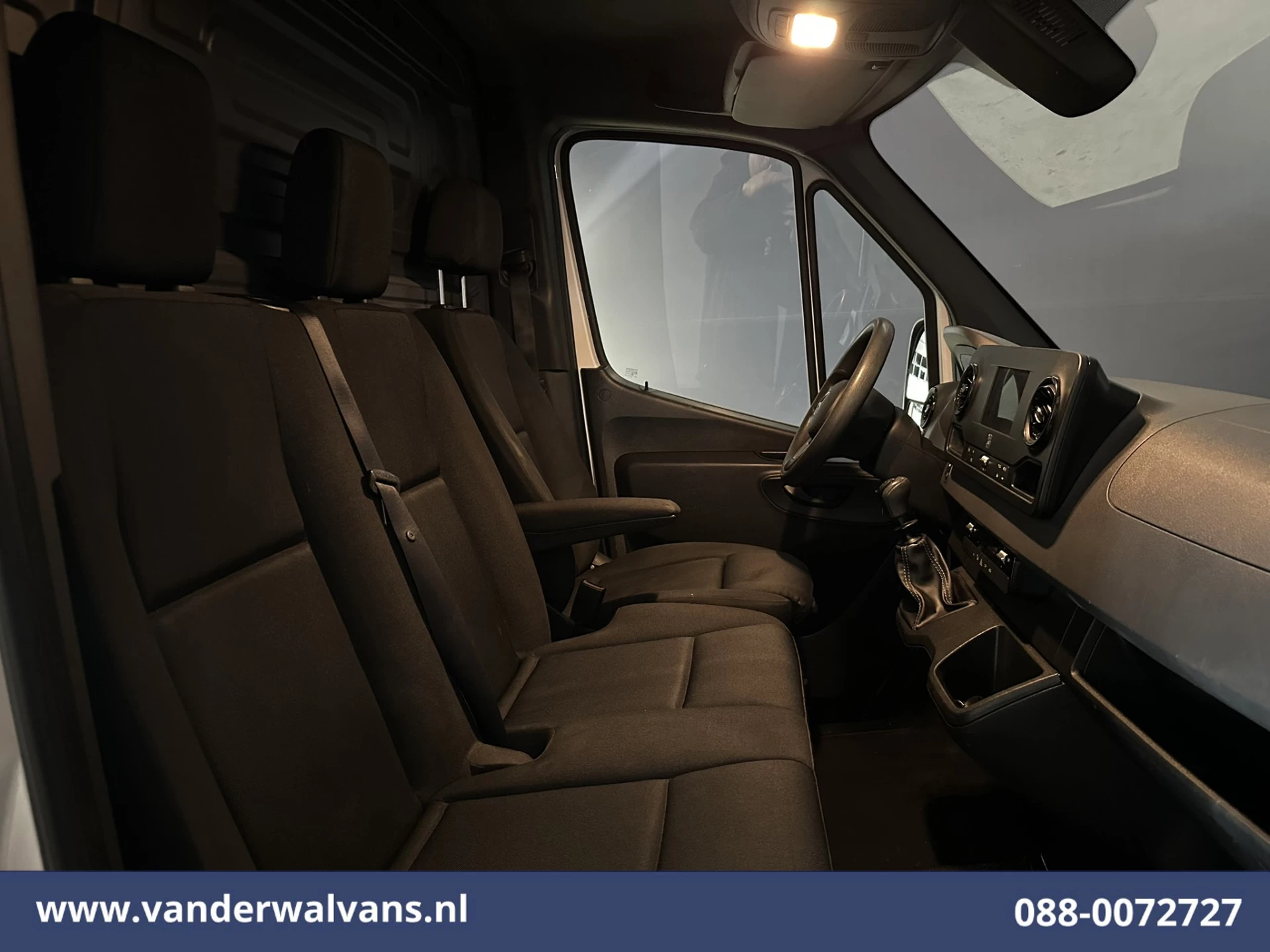 Mercedes-Benz Sprinter 2020 - 315 CDI 150pk L2H1 Euro6 Airco | Camera | Apple Carplay | Cruisecontrol | Trekhaak image 7