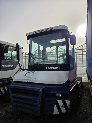 Terberg RT283 | TERMINAL TRACTOR 4X4| TURNING CHAIR. | AUTOMATIC GEAR | NOT RUNNING. 2011 - N/A obrazek 2