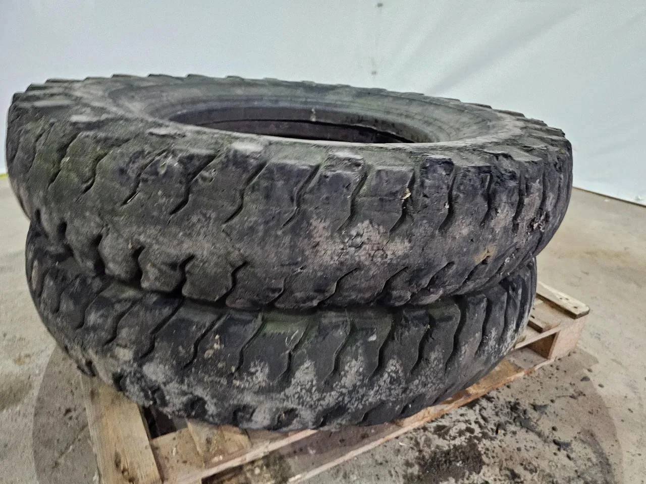 Goodyear 11.00-24 obrázek 3