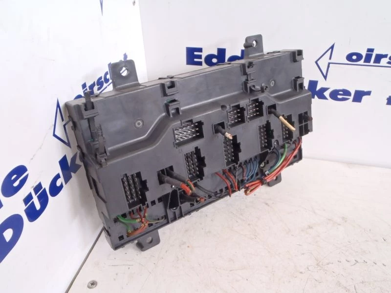 Volvo - ZEKERINGKAST OEM:20476480 Bild 2