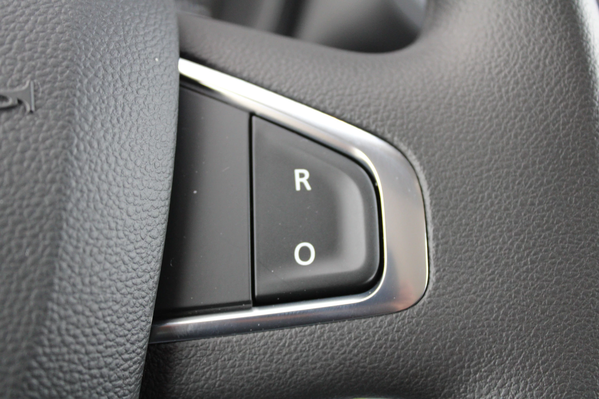 Renault Master 2024 - T35 2.3 dCi 180pk L3H2 - Airco - Navigatie - Camera - Cruise - Parkeersensoren - 105l tank - Rijklaar obrázek 34