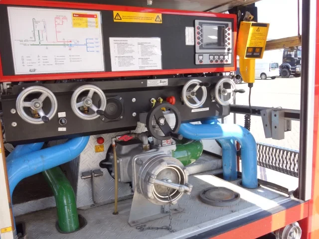 Volvo FL 2009 - 260 ziegler pump afbeelding 2