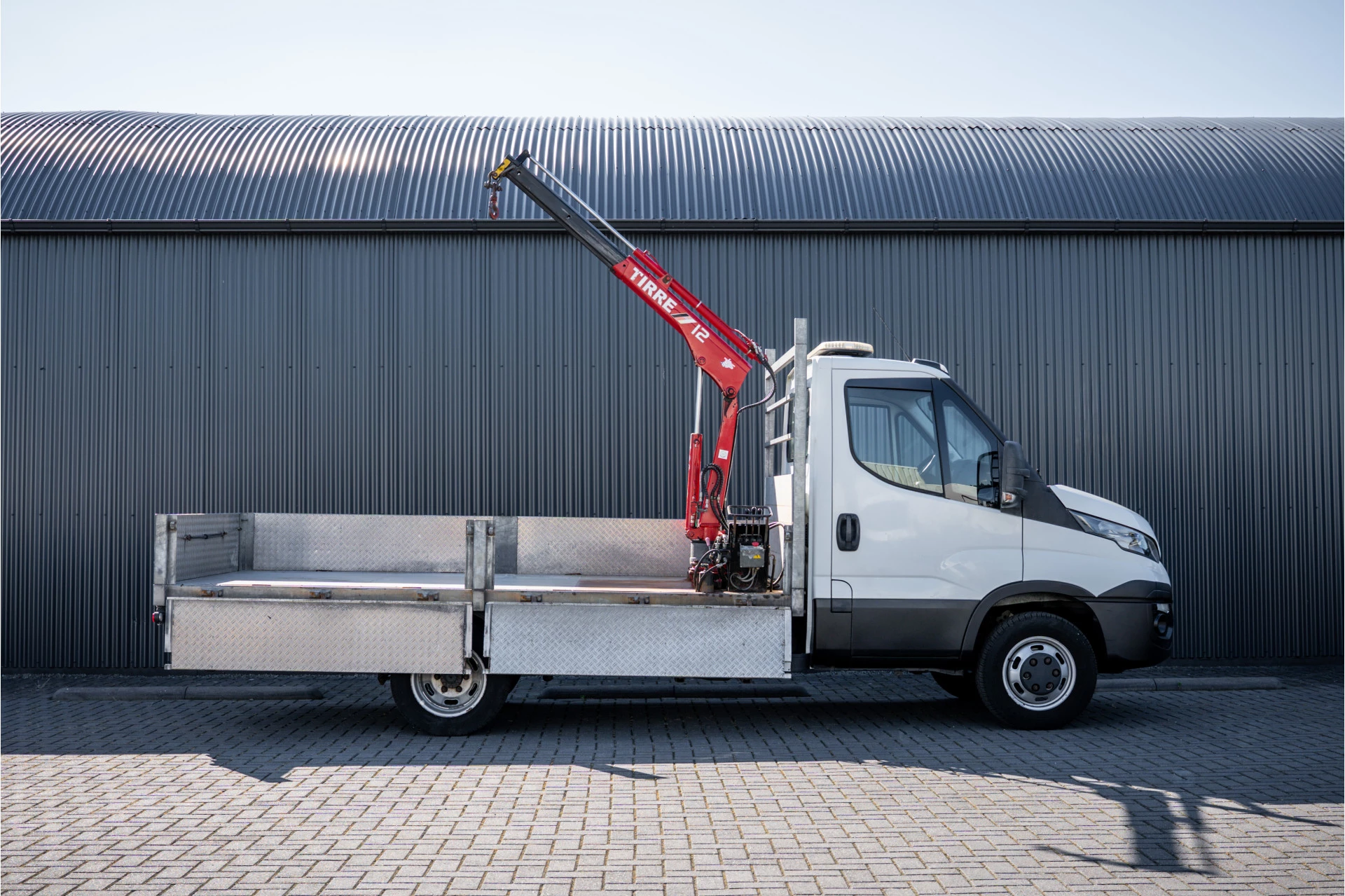 Iveco Daily 2015 - 50C15 3.0L | Open Laadbak | Kraan | Euro 6 | 1ste Eigenaar| 146 PK | 3-Zits image 9