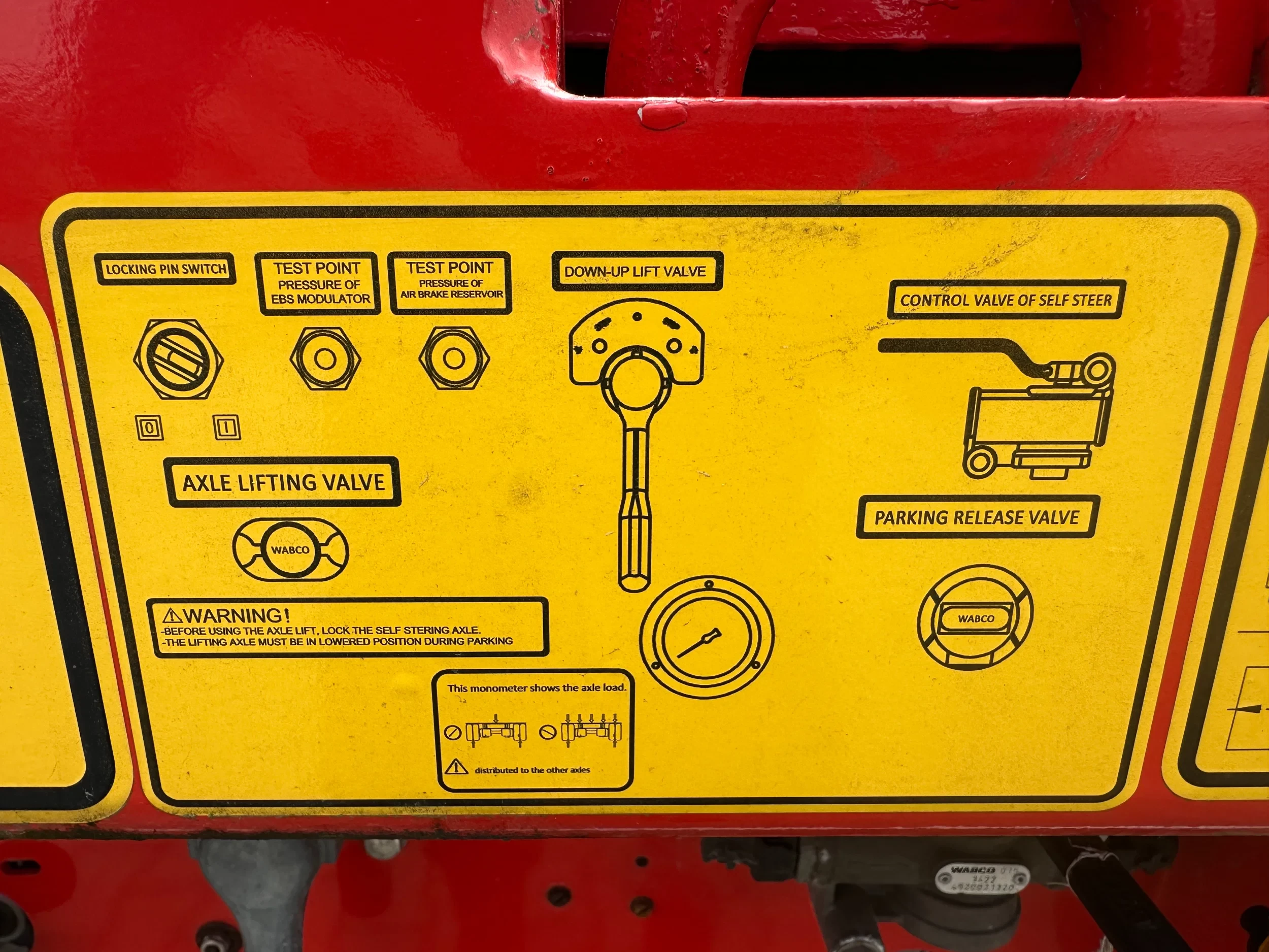 KAESSBOHRER 2026 - new and unused Heavy-Duty flatbed / 690cm extendable / steering axle / lift axle / twistlocks / timberstakes / NL-trailer / APK: 04-2027 Bild 25