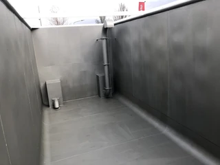 Gemakbak vloeistofdichte containers met inbouwkasten voor de afsluiters na prodej