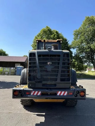 Hyundai HL730-9A 4X4 Radlader Mulch-/Klappschaufel KLIMA A 2016 - HL730-9A 4X4 Radlader Mulch-/Klappschaufel KLIMA A/C image 5