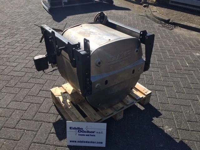 DAF - 1735978-1747245-1827547 KATALYSATOR CF75IV/CF85IV/XF105 imagen 2