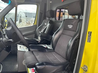 Mercedes-Benz Sprinter 2017 - 319CDI L2H2 AMBULANCE AUTOMAAT V6 MOTORSCHADE obrazek 28