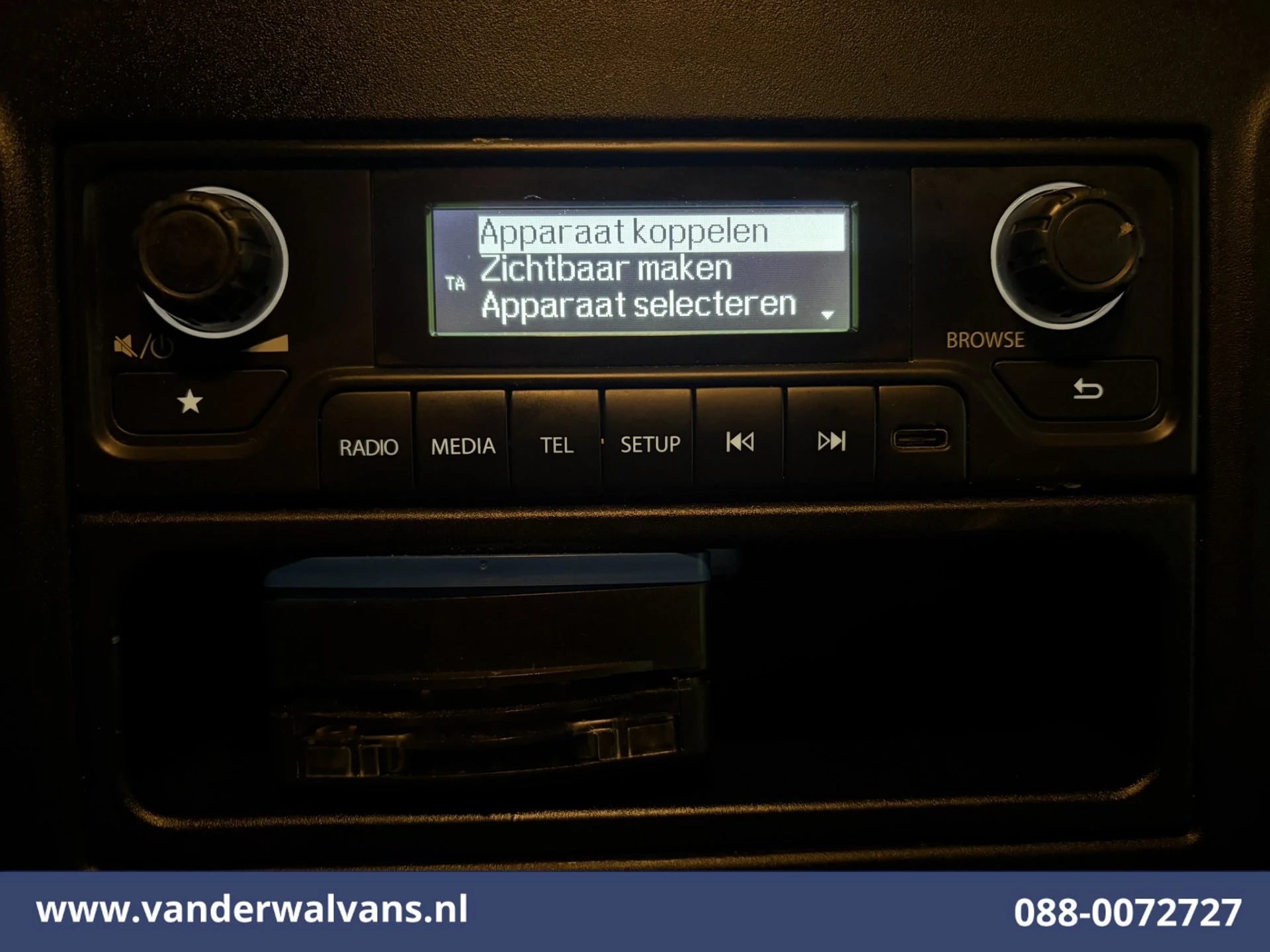 Mercedes-Benz Sprinter 2023 - 211 CDI 115pk L2H2 Euro6 Airco | Trekhaak | Bijrijdersbank afbeelding 4