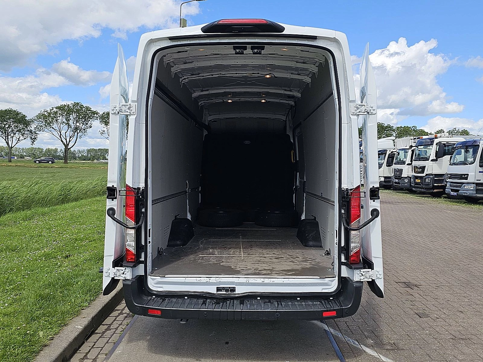 Ford Transit 2024 - 2.0 image 10