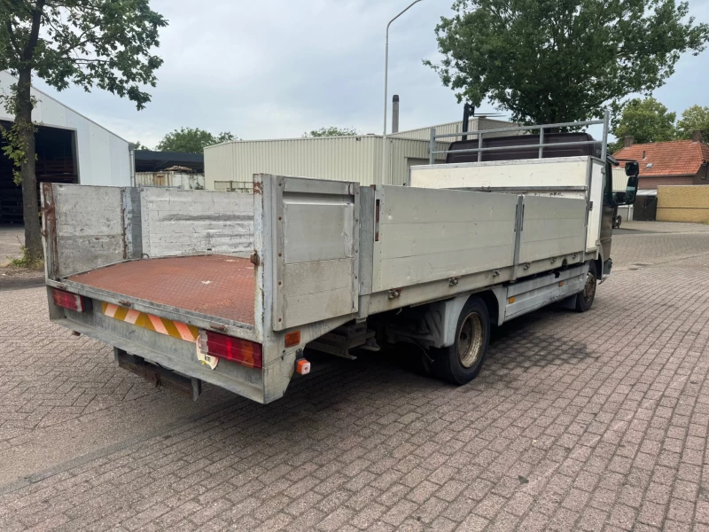 Mercedes-Benz 2000 - 815 EURO 2 MANUAL / STEEL SUSPENSION imagem 5