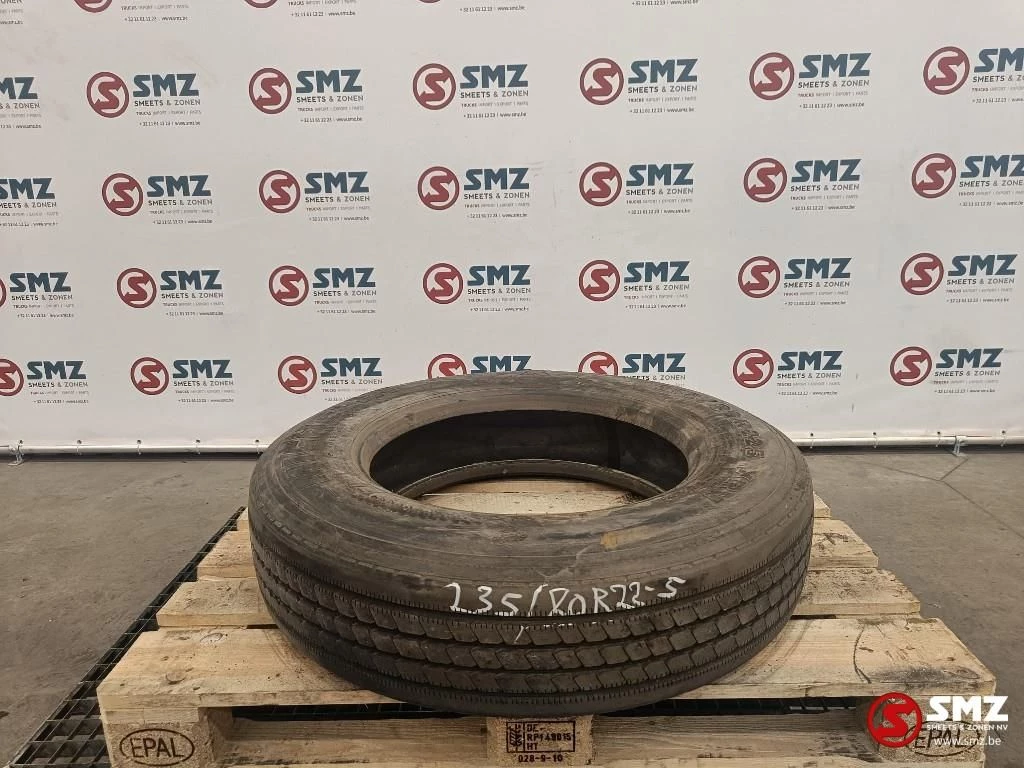 Michelin - Occ Band 235/80R22.5 Michelin afbeelding 1