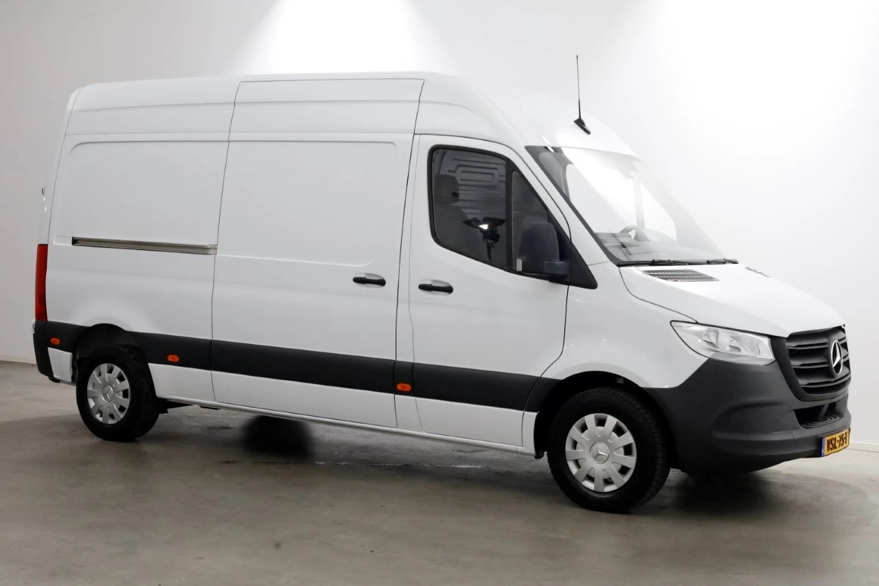 Mercedes-Benz Sprinter 2022 - 215 CDI 150pk L2H2 9G Automaat Airco/CarPlay 12-2022 Bild 10