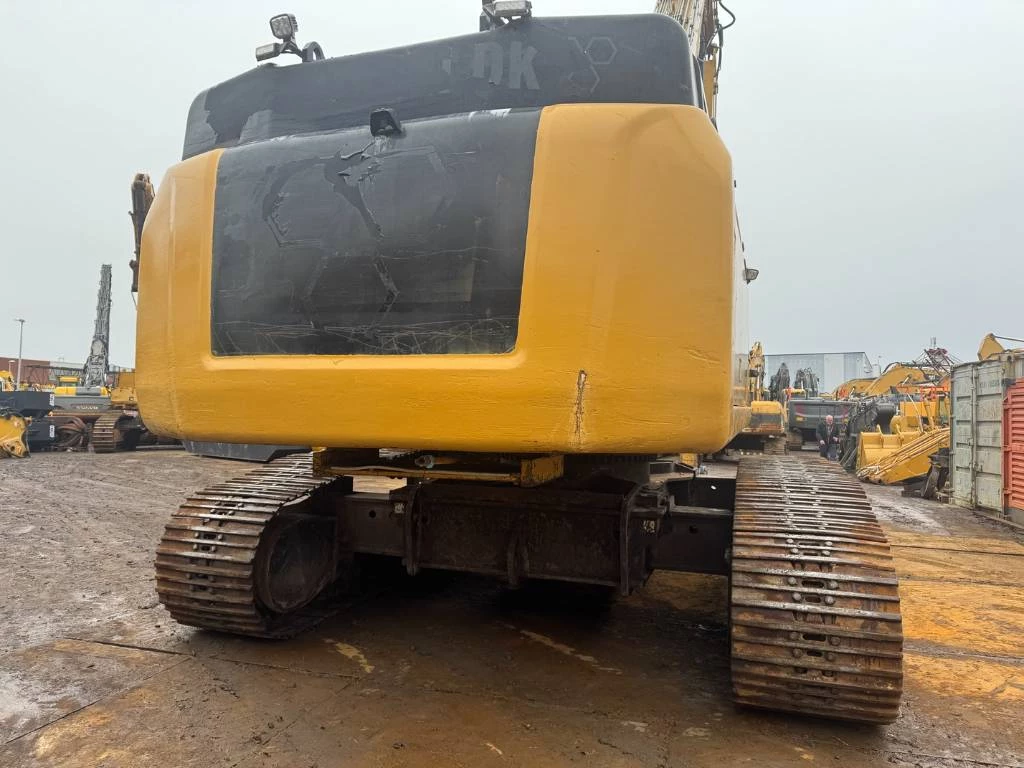 Cat 2015 - 352 FL UHD 30m boom incl normal boom obrázek 6