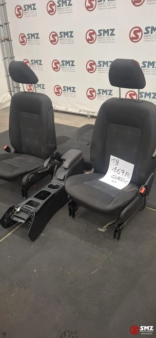 Mercedes-Benz N/A - Occ set interieur met zetels W169  Mercedes imagem 1