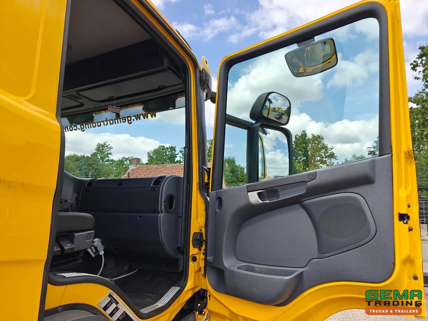 Scania P 2012 - 320 B 6X2*4 afbeelding 17