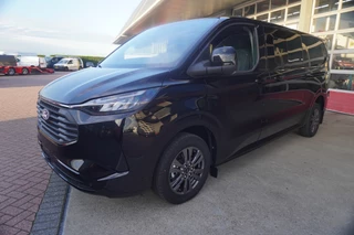Ford Transit Custom 2025 - 320L 2.5 PHEV 233PK L2H1 Limited 8 Persoons PHEV Automaat obrazek 9