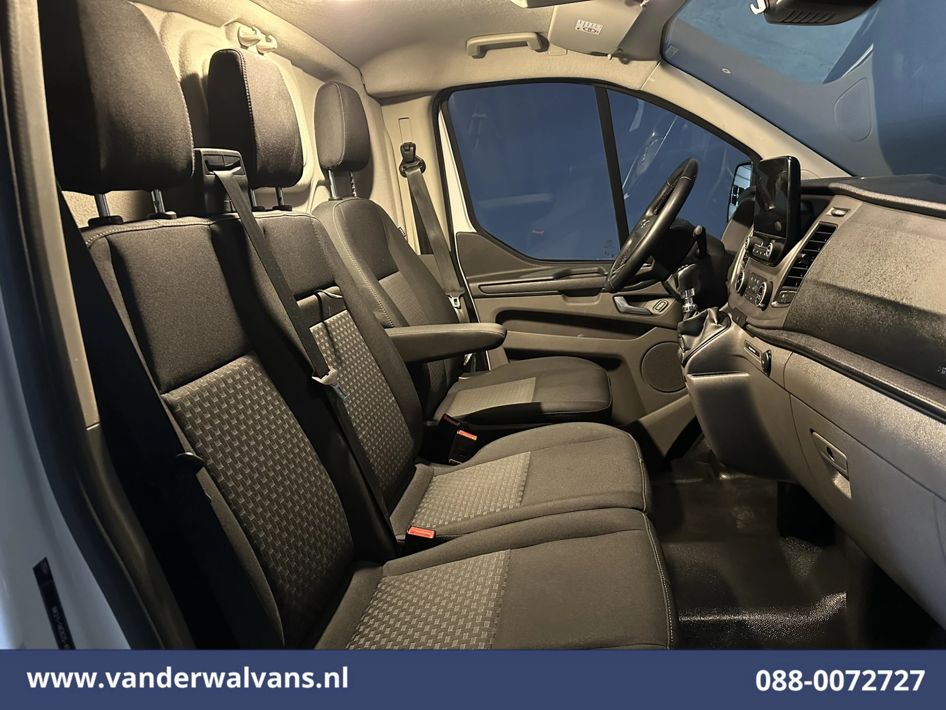 Ford Transit Custom 2023 - 2.0 TDCI L2H1 Euro6 Airco | Camera | Navigatie | LED | Apple Carplay | Cruisecontrol immagine 9