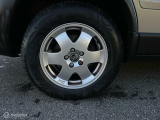 Volvo XC70 2002 - 2.4 T AUTOMAAT GROTE BEURT NIEUWE banden inr.mog. obrazek 32