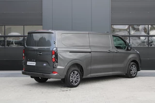 Ford Transit Custom 2024 - 320 2.0 TDCI L2H1 Limited 150pk - Adaptive Cruise - Verwarmd stuur - Blind spot - Navigatie - Camera - Draadloos laden - Rijklaar obrazek 3