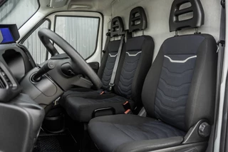 Iveco Daily 2022 - **35S16V 2.3 L4H2 | Euro 6 | 157 PK | Airco | Camera | 3500 KG Trekgewicht | MF Stuur | 3-Persoons** obrazek 10