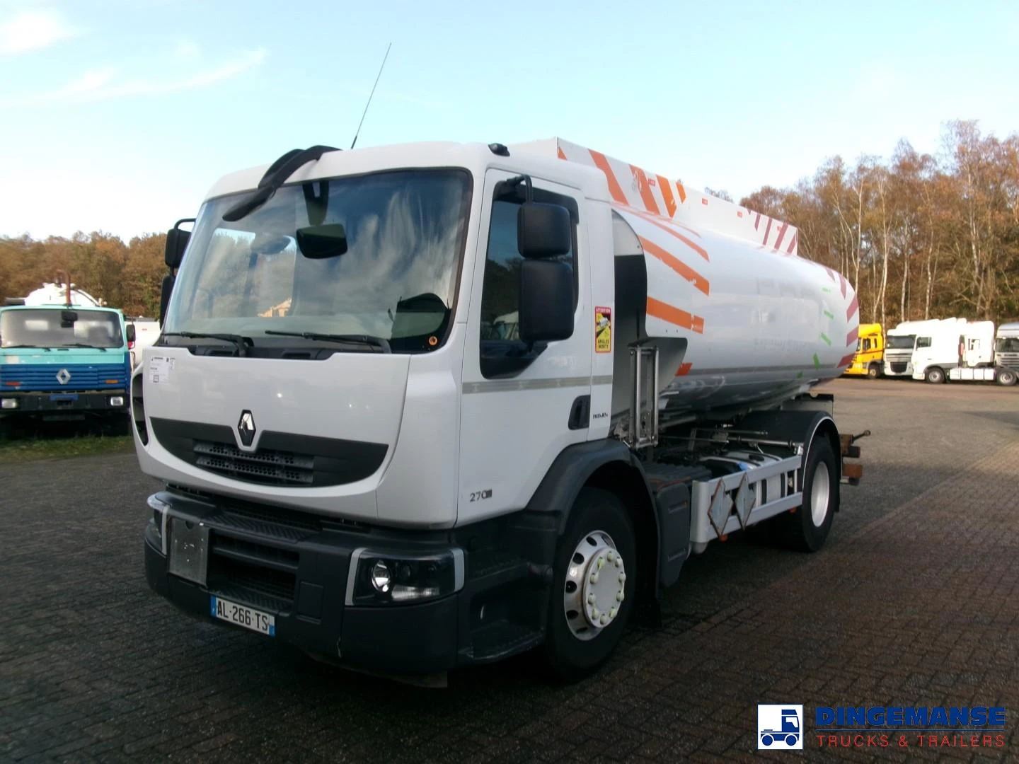 Renault 4 2010 - Premium 270 dxi 4x2 fuel tank 13.6 m3 / 4 comp obrázek 1