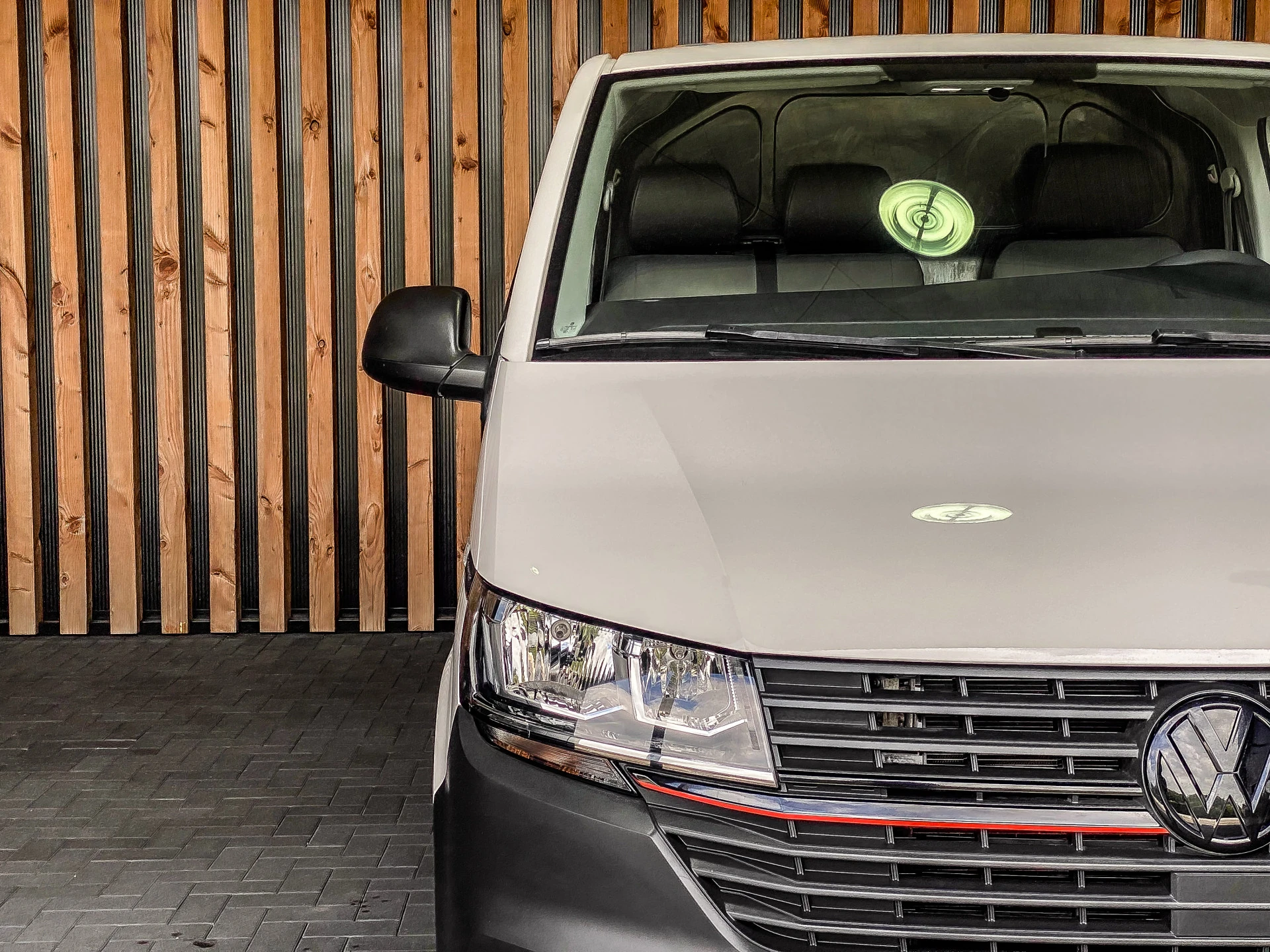 Volkswagen Transporter 2020 - 2.0 TDI 110PK Bestelwagen L1H1 afbeelding 30