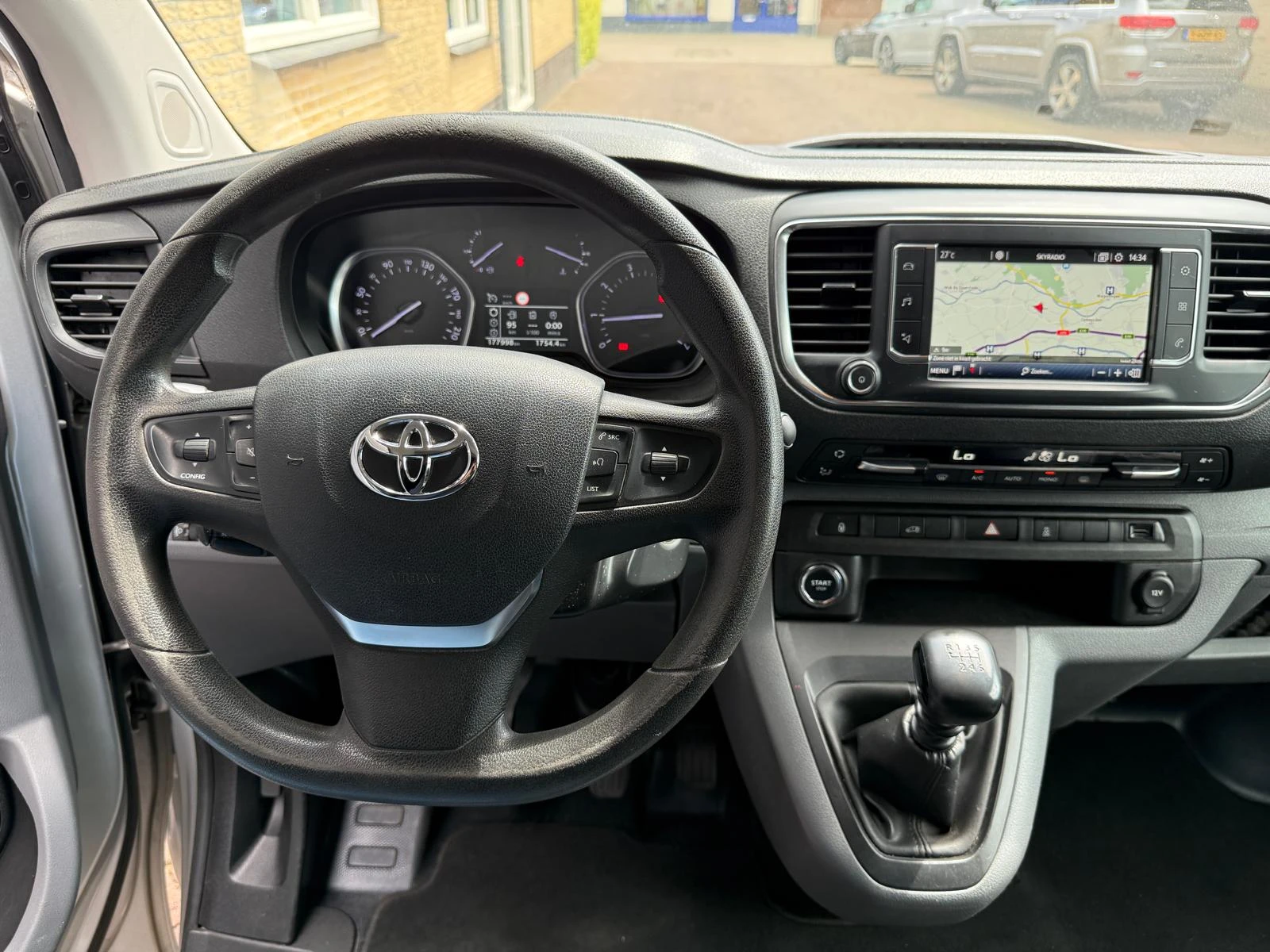 Toyota ProAce 2018 - 2.0 D Professional 2x schuifdeur Trekhaak PDC Navi Clima NAP Half Leer afbeelding 11