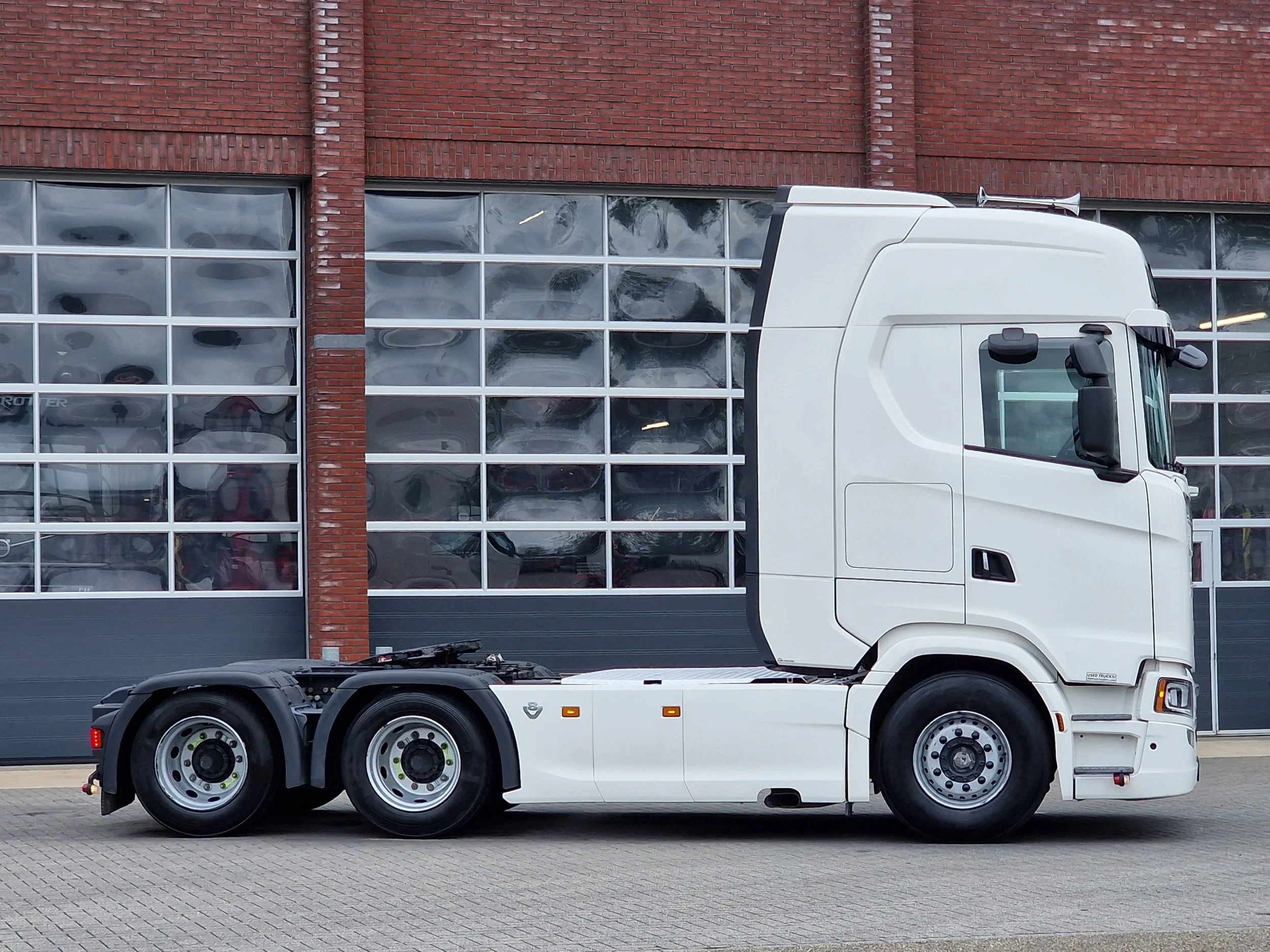 Scania S 2023 - 590S V8 NGS 6X4 - retarder - full air - leather - WB 315 - frigo afbeelding 7