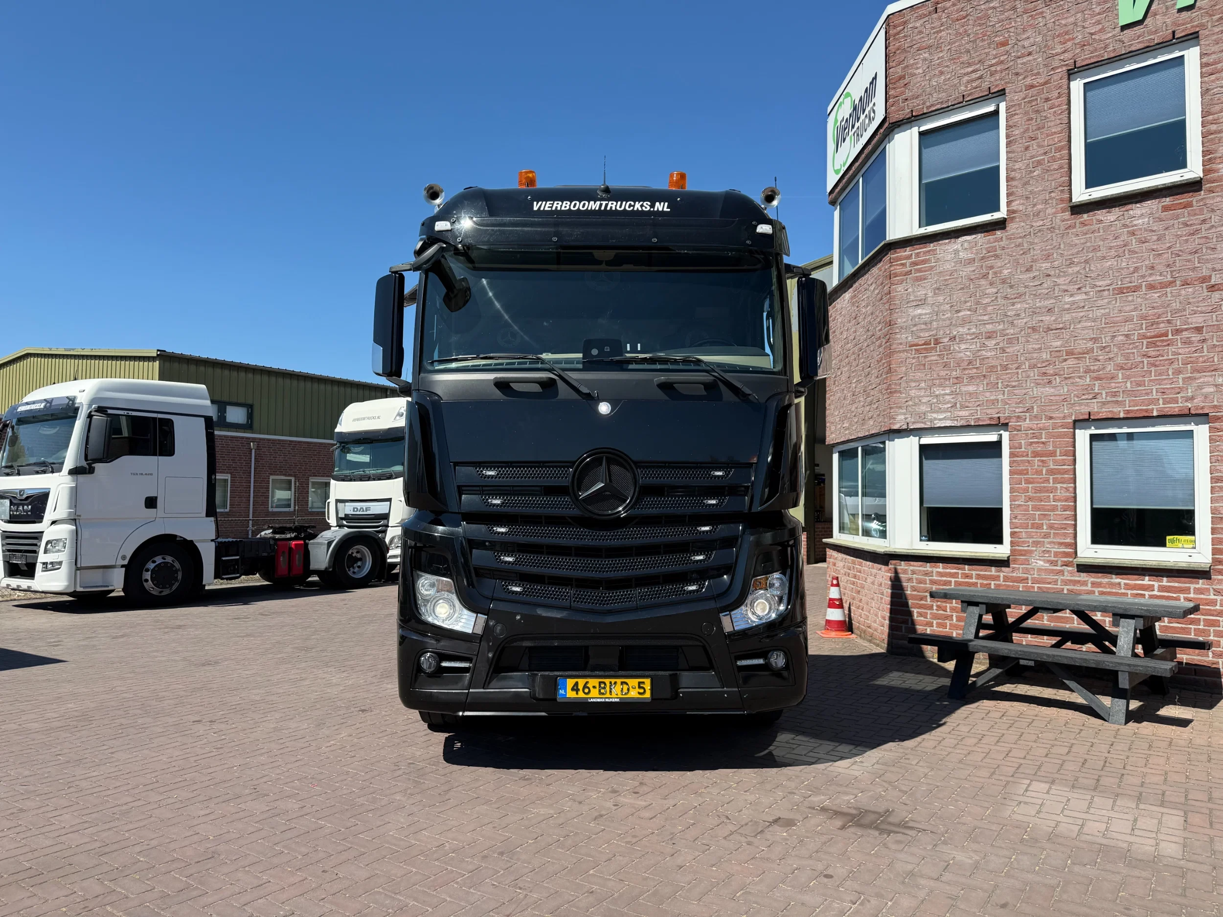 Mercedes-Benz Actros 2017 - Actros 1842LS 4X2 / Full spoiler / Alcoa / Holland Truck obrázek 6