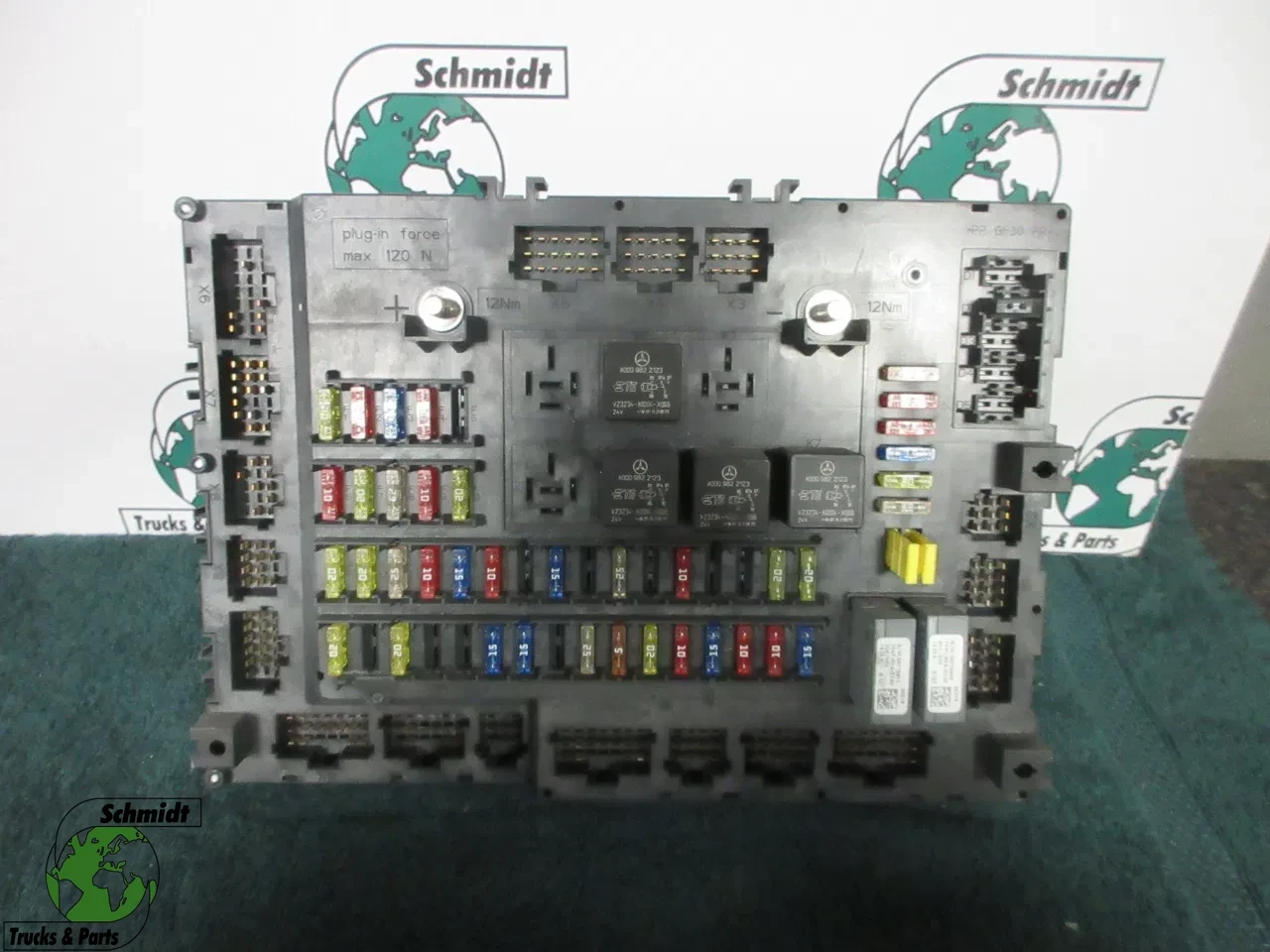 Mercedes-Benz - A 001 446 75 58 ZEKERINGS KAST MERCEDES BENZ 1845 EURO 6 afbeelding 1