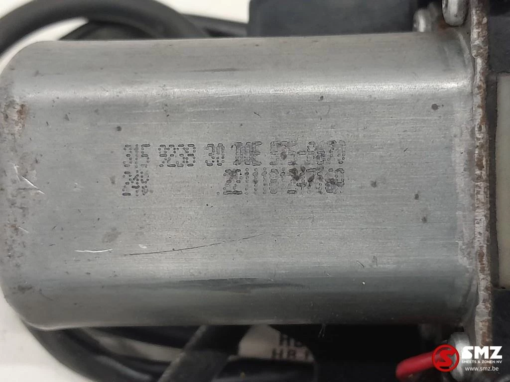 Caterpillar 2022 - Windshield wiper motor caterpillar afbeelding 4