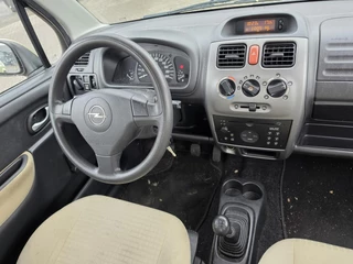 Opel Agila 2004 - 1.2-16V Enjoy APK tot 02-2027 bild 8
