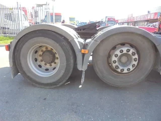 Volvo FM 2006 - 380 6X2 NL TRUCK afbeelding 18