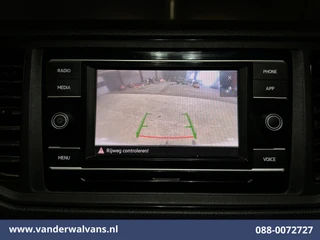 Volkswagen Crafter 2023 - 2.0TDI 141pk L3H3 L2H2 Euro6 Airco | Camera | Apple Carplay | Cruisecontrol | Trekhaak image 2 thumbnail