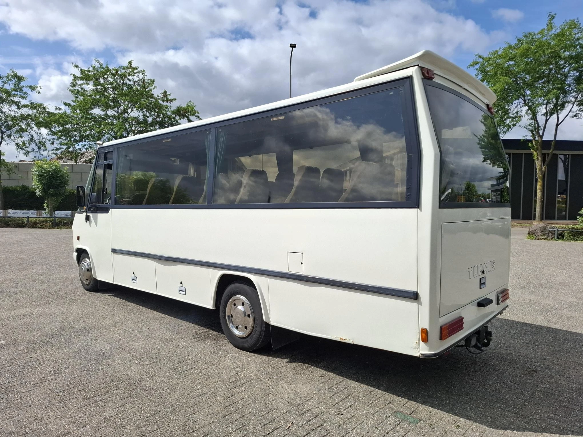 Mercedes-Benz 1991 - 814 D / 317828 KM / 23 PERSONS / FULL-STEEL / PARKHEAT+COOL / DOUBLE AIR REAR / AIRCO / MANUAL / 1991 afbeelding 3
