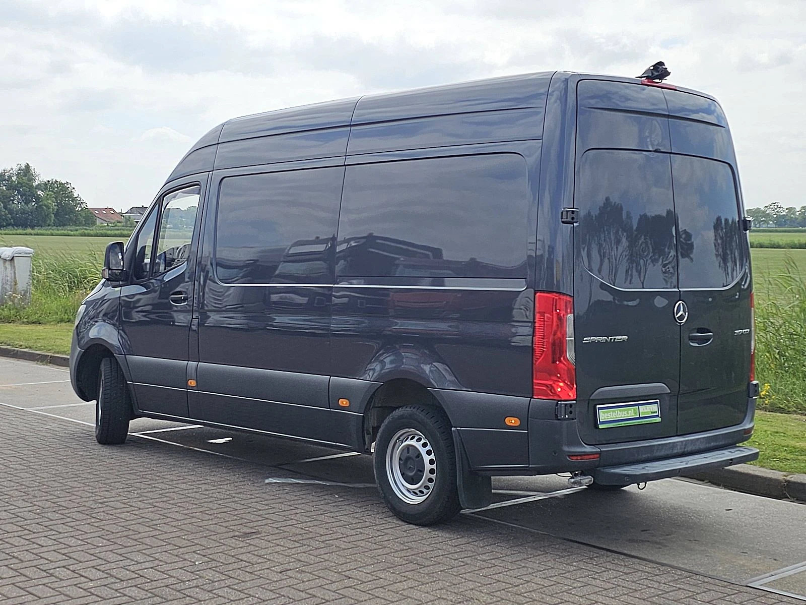 Mercedes-Benz Sprinter 2021 - 317 zdjęcie 6