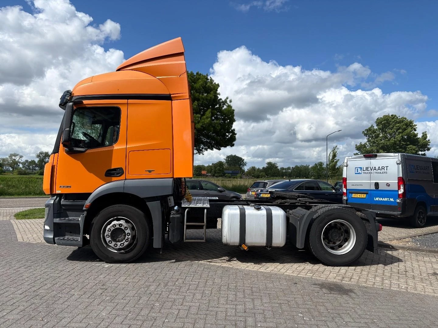 Mercedes-Benz Actros 2014 - 1936 image 9
