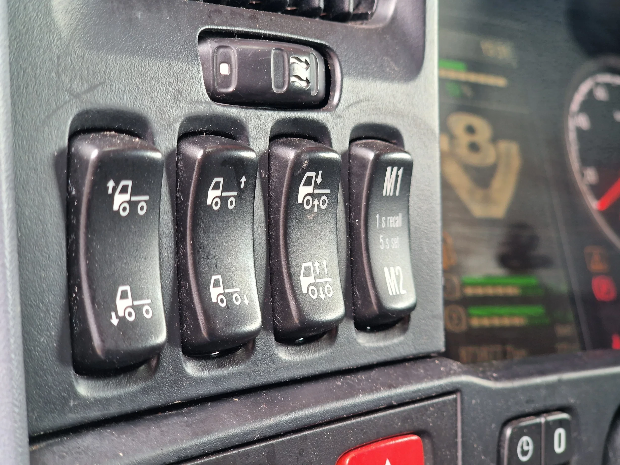 Scania T 2016 - T520 V8 6x2 - AJK Hooklift - New BUFFL interior - Retarder - Full air - Show truck Bild 29