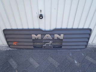 MAN N/A - 81.61150-0128 GRILLE immagine 1