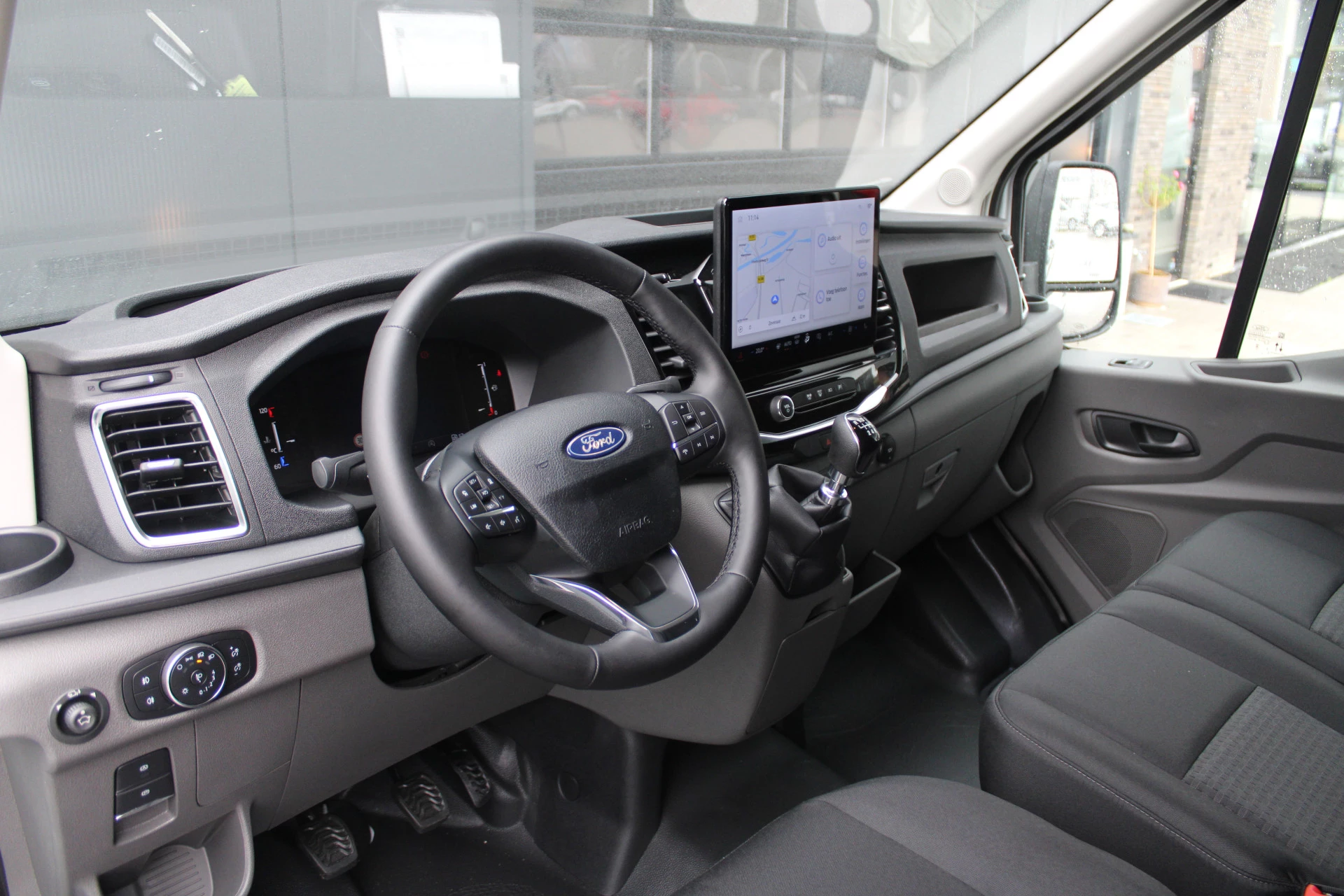 Ford Transit 2024 - 350 2.0 TDCI L2H2 Trend 130pk - Facelift - 2x Schuifdeur - Adaptive Cruise - Navigatie - Blind Spot - 360 Camera - Stoel - Stuurverwarming - Rijklaar zdjęcie 2