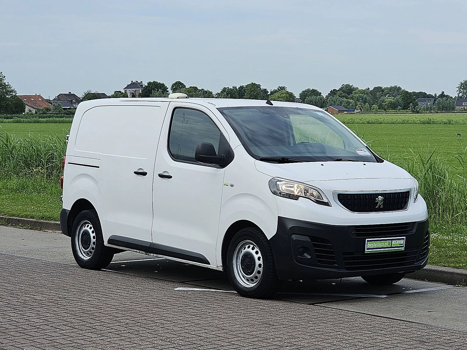 Peugeot Expert 2017 - 2.0 Bild 5