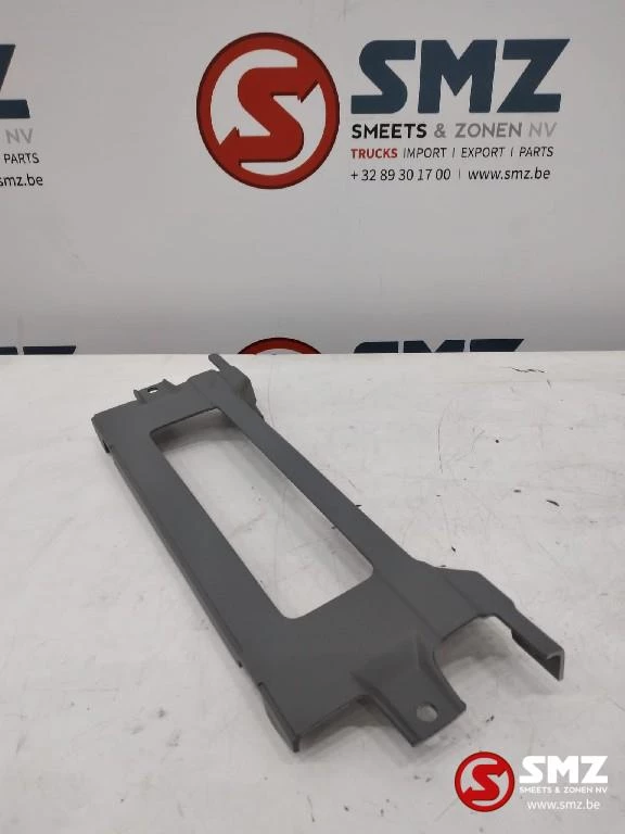 Mercedes-Benz - Miiddenstuk bumper boven Mercedes Actros A94188 Bild 1