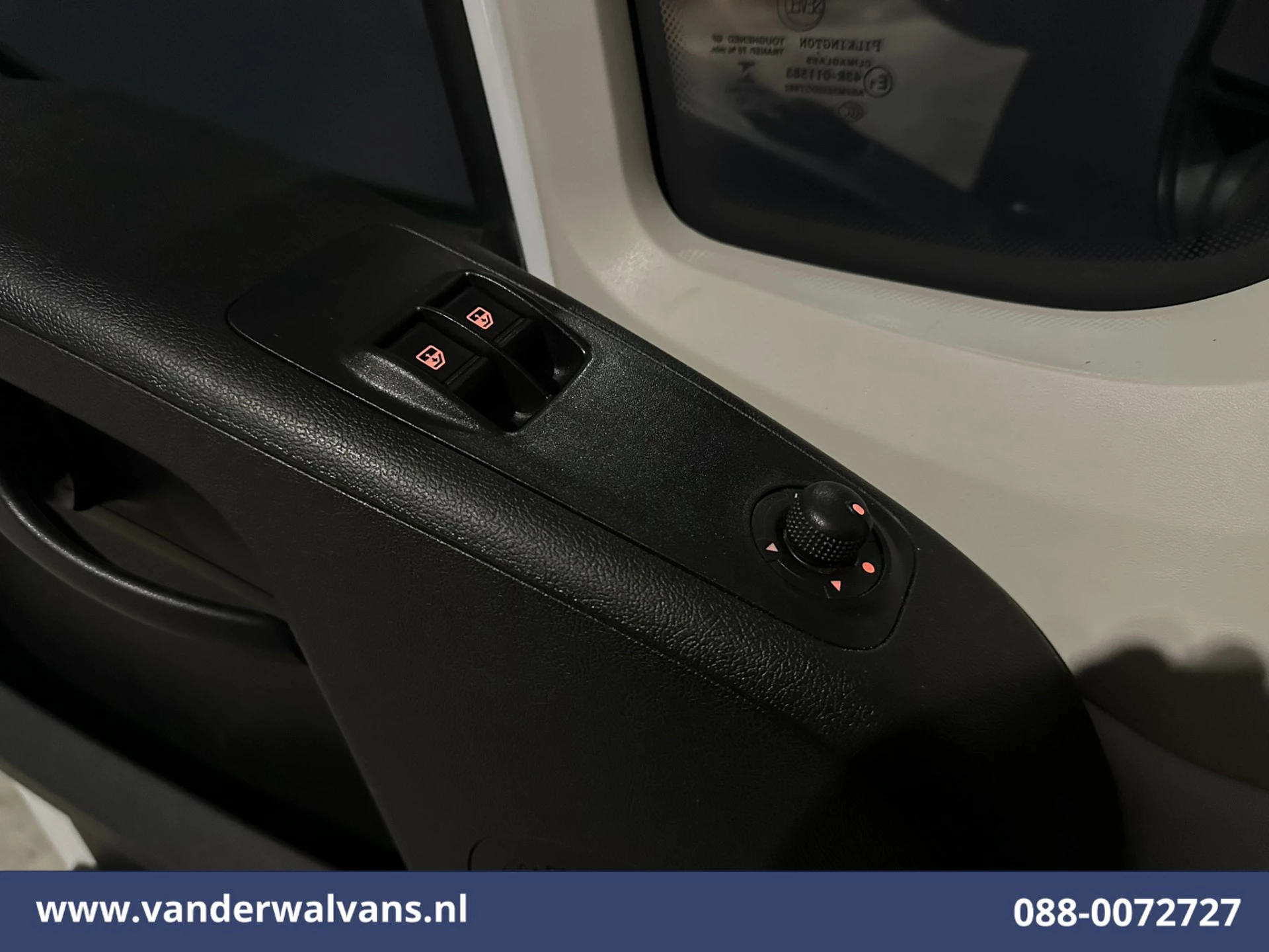 Citroën Jumper 2022 - 2.2 BlueHDi 141pk Bakwagen 436cm Lang Laadklep Euro6 Airco | 1115kg laadvermogen | Cruisecontrol Bild 18