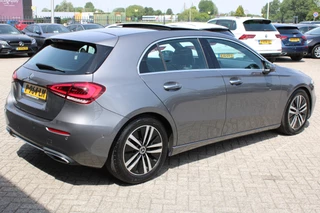 Mercedes-Benz A-Class 2022 - 200 AUT7 Luxury Line PANORAMADAK LEDER SFEER CARPLAY KEY-LESS GO imagen 4