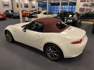 Mazda MX-5 2020 - ND Roadster 1.5 SkyActiv-G 132PK 100th Anniversary Bose Leder Camera PDC Apple CarPlay imagem 15